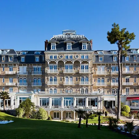 Hotel Barriere Le Royal La Baule-3