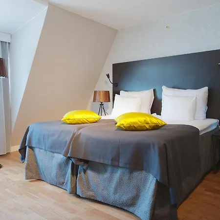 Home Hotel Plaza-2