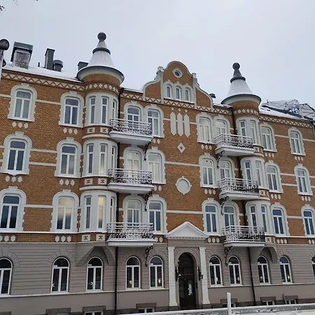 Home Hotel Plaza-3