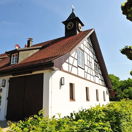 Wald & Schlosshotel Friedrichsruhe-2
