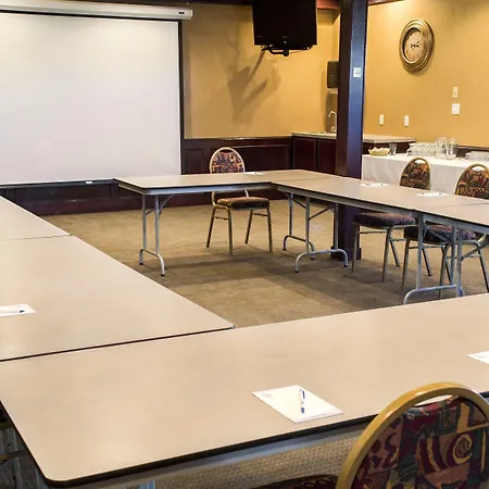Service Plus Inns And Suites-3
