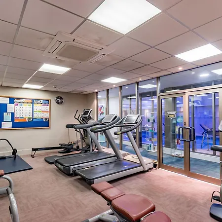 Wood Hall Hotel & Spa-2
