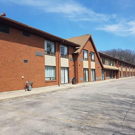 Travelodge By Wyndham Welland-2