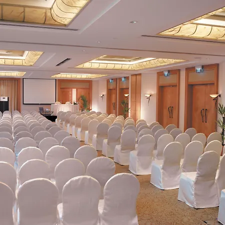 Grand Copthorne Waterfront Hotel Singapore-3