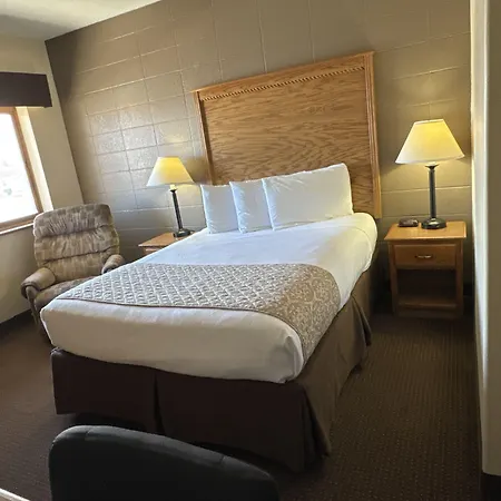 Wrangler Inn Mobridge-2