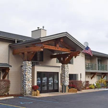 Beachfront Hotel Houghton Lake-2