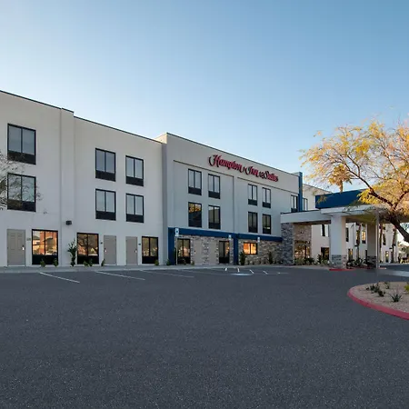 Hampton Inn & Suites Las Vegas-Henderson-2