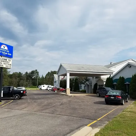 Americas Best Value Inn & Suites - Tahquamenon Country-3