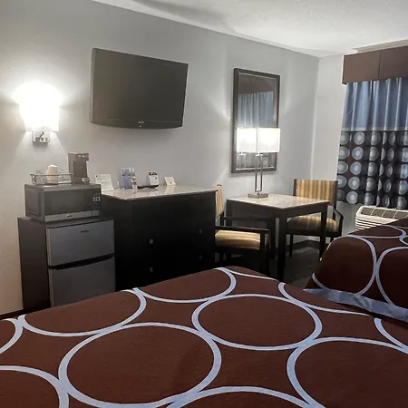 Super 8 By Wyndham Cleveland Tx-3
