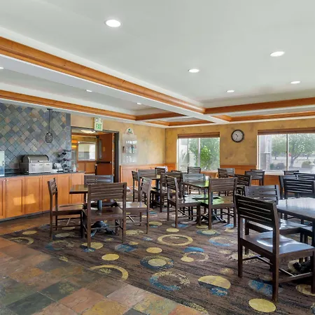 Best Western Plus Ellensburg Hotel-2