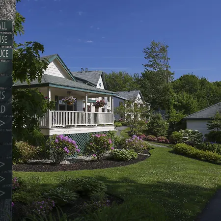 Spruce Point Inn Resort And Spa-2