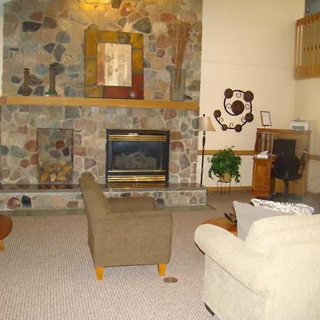 Boarders Inn & Suites By Cobblestone Hotels - Faribault-3