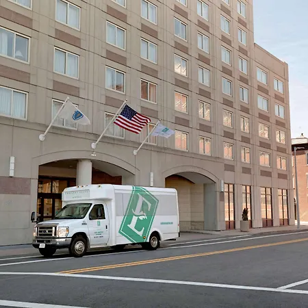Embassy Suites Boston At Logan Airport-3