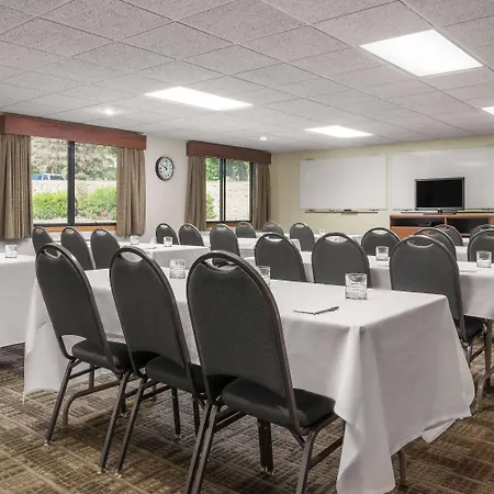 Americinn By Wyndham Lake City-3