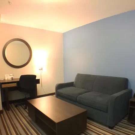 Super 8 By Wyndham Fort Frances-3