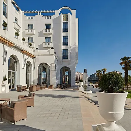 Hotel&Spa Vacances Bleues Le Splendid-2