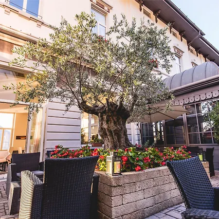 Araba Fenice Hotel-3