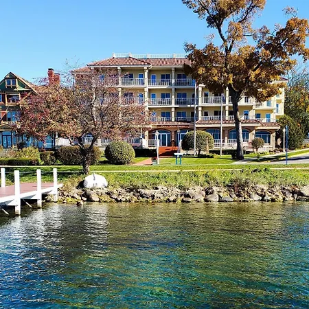 Bella Vista Suites Lake Geneva-3