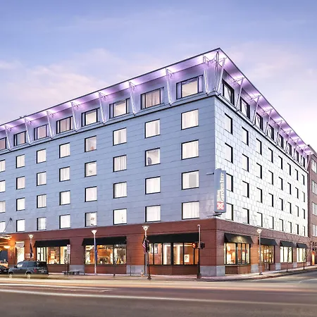 Hilton Garden Inn Portland Downtown Waterfront-2