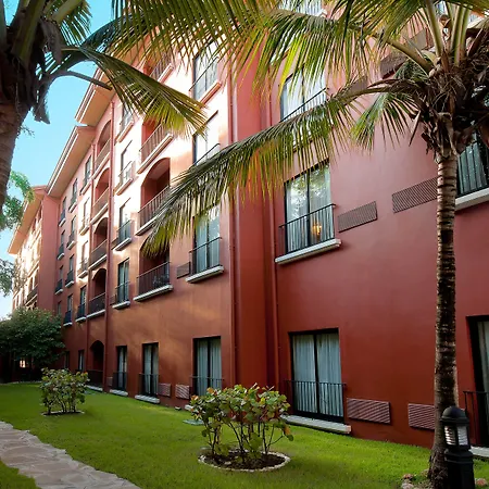 Courtyard By Marriott Santo Domingo-3