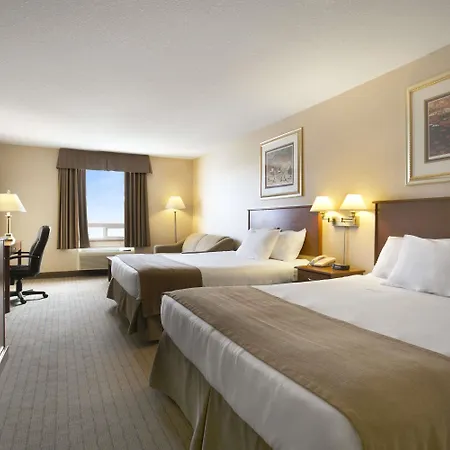 Days Inn By Wyndham Moose Jaw-3