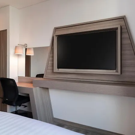 Hampton by Hilton Barranquilla-3
