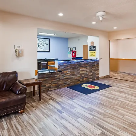 Super 8 By Wyndham Neillsville Wi-2