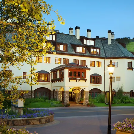 Poste Montane Lodge By East West-3