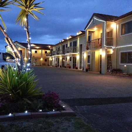 New Castle Motor Lodge-3