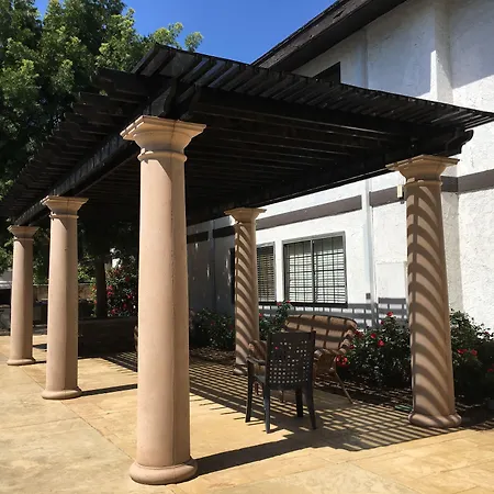 Lemon Tree Hotel And Suites-2