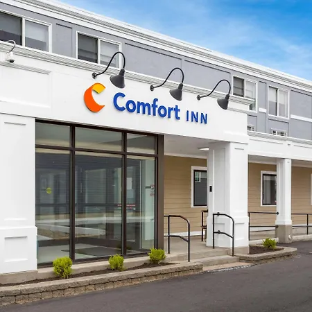 Comfort Inn Hyannis - Cape Cod-3