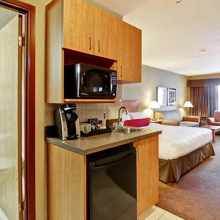 Ramada By Wyndham Ponoka-3