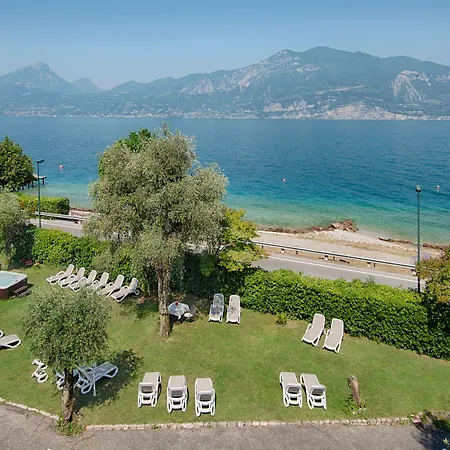 Hotel Orione - Lake Front Hotel-3
