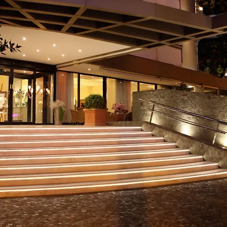 National Hotel-3