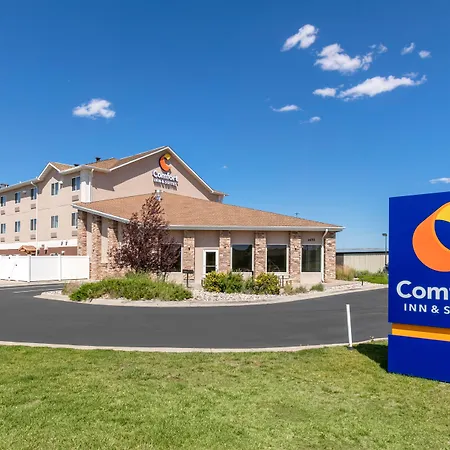 Comfort Inn & Suites Near University Of Wyoming-2