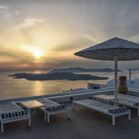 Lilium Hotel Santorini-3
