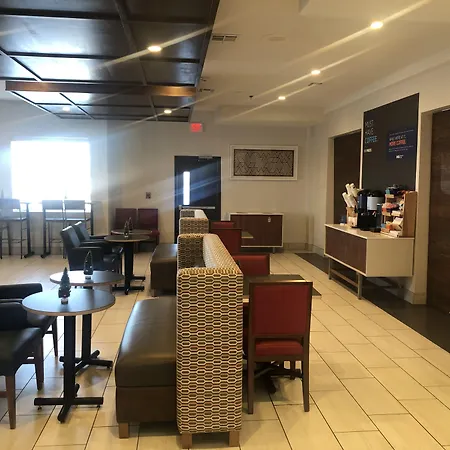 Holiday Inn Express Hotel & Suites Woodward Hwy 270 By Ihg-2