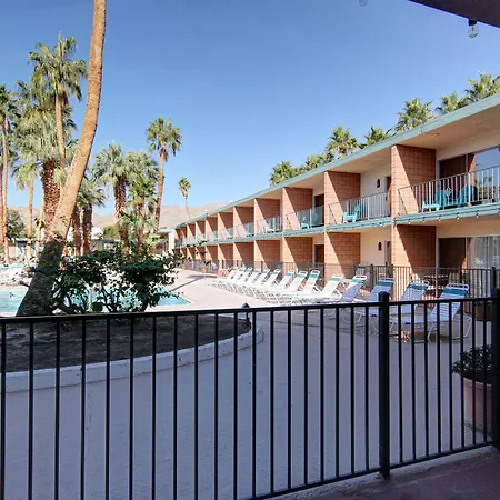 Desert Hot Springs Spa Hotel-2
