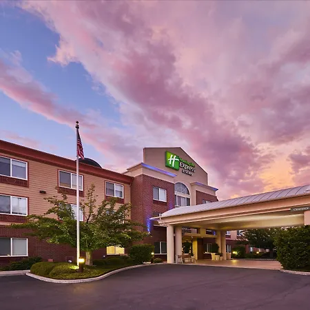 Holiday Inn Express & Suites Medford-Central Point-3
