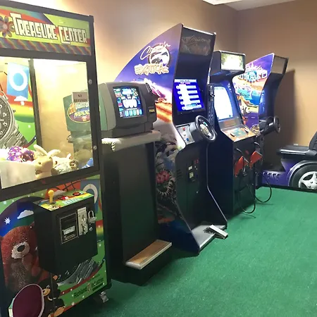 Cabot Inn & Suites-2