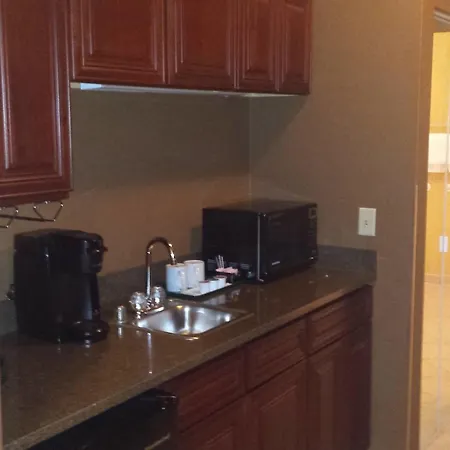Town & Country Inn And Suites-3