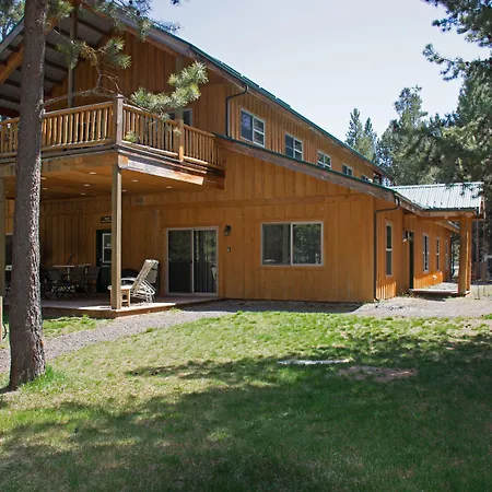 Diamondstone Guest Lodges-2