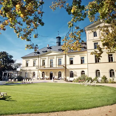 Chateau Mcely-3