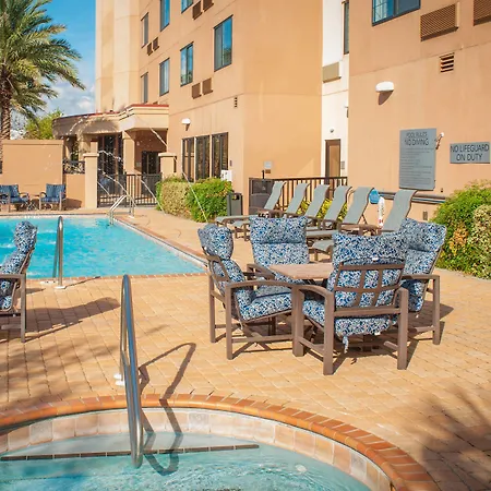 Courtyard By Marriott Pensacola Downtown-3