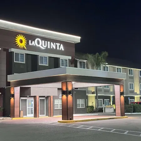 La Quinta By Wyndham Tulare-3