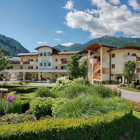 Alpenpalace Luxury Hideaway & Spa Retreat-2