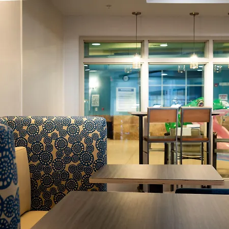 Holiday Inn Express & Suites Wausau By Ihg-2