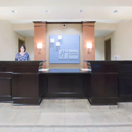 Holiday Inn Express Hotel & Suites Minot South By Ihg-2