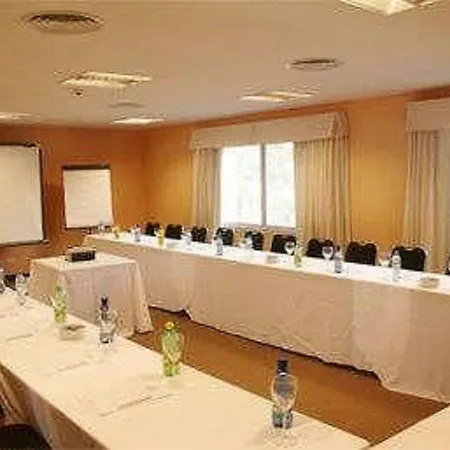 Howard Johnson Pilar Resort Spa & Convention Center-2