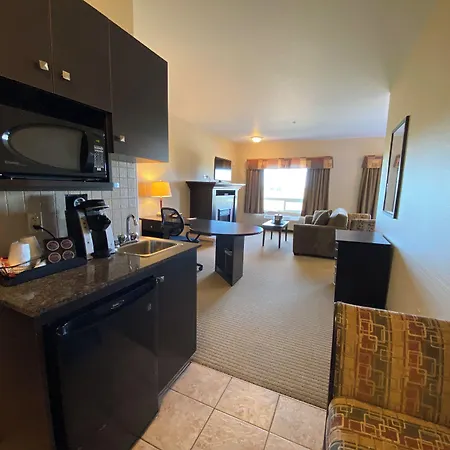 Ramada By Wyndham Westlock-2